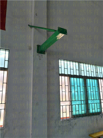 山西臨汾安裝室內掛墻式籃球架完成 山西臨汾安裝室內掛墻式籃球架完成